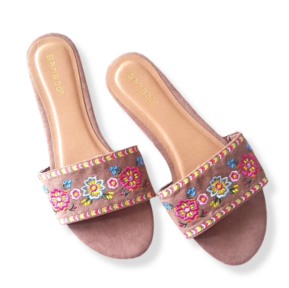 BOOHOO Tan Floral Embroidered Slide Sandals